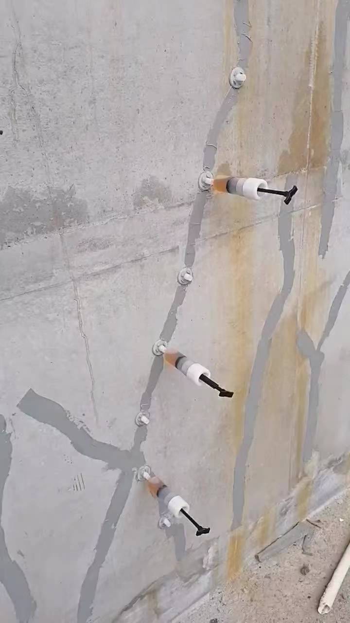 哈密混凝土开裂的原因
