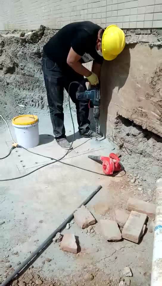 哈密新旧混凝土植筋连接加固